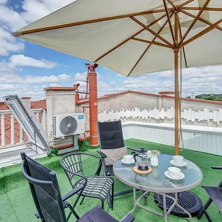 Domillion 3bdr Rooftop Terrace Ac P369 *