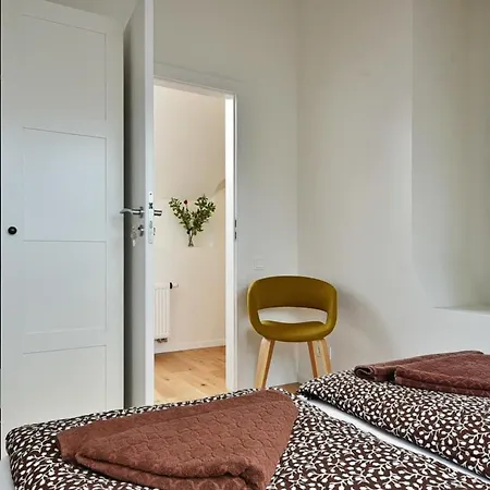 Domillion 3bdr Rooftop Terrace Ac P369